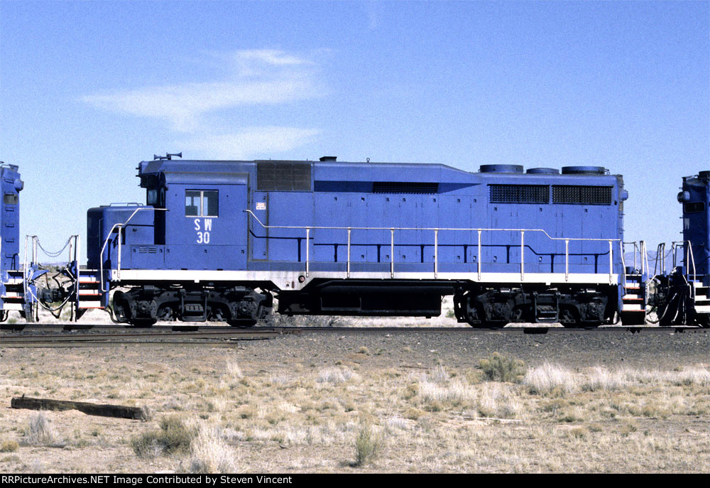 Southwestern RR GP30 #30. Ex PHDX RCC pit loco.